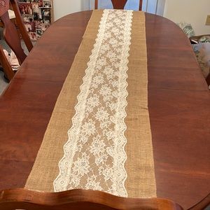 Little White Boutique Lace & Burlap Table Runner